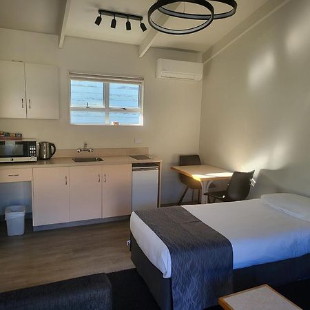 Ferrylink Motel Picton Extérieur photo
