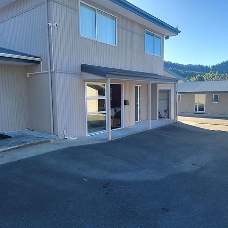 Ferrylink Motel Picton Extérieur photo